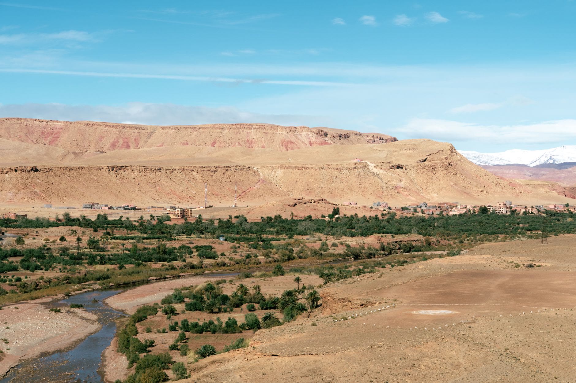 Golden plains of the Agafay desert